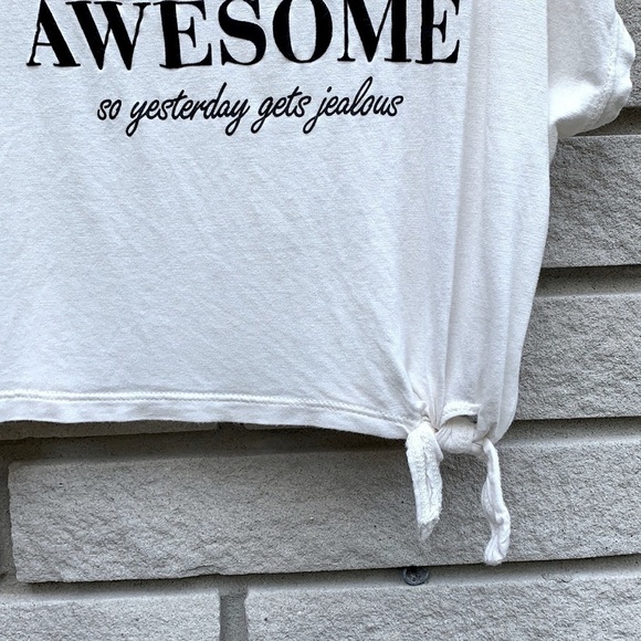 H&M Crop Top Tee with Side Tie (8-10) - Picture 4 of 5